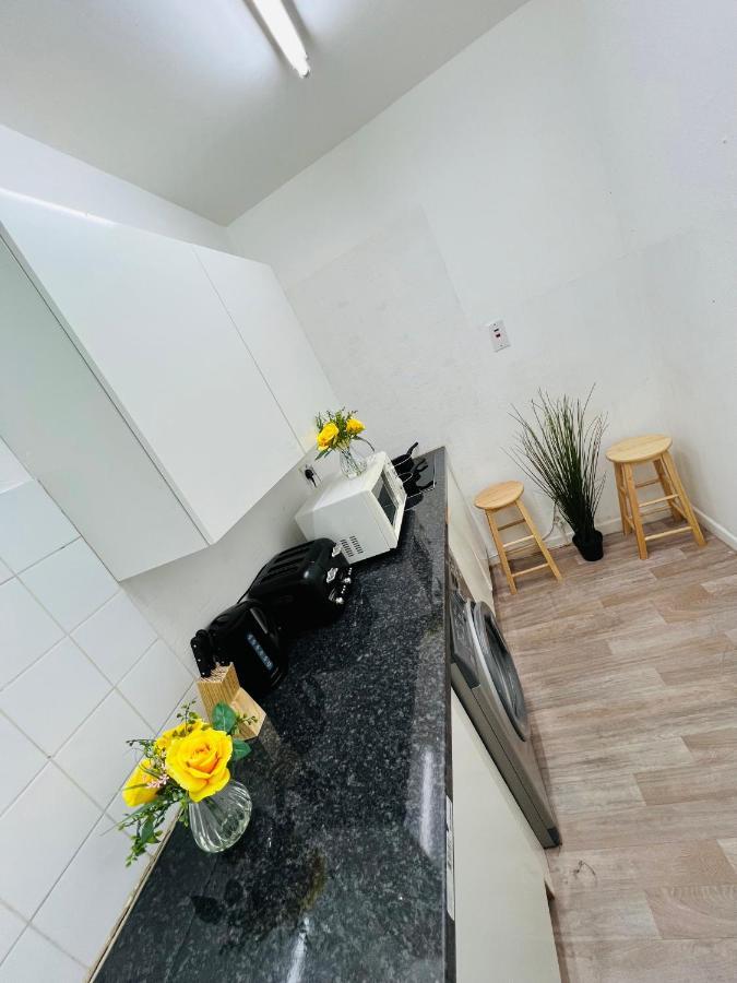 2-Bedroom Plus Living Room Flats Near Edgware Road London Eksteriør billede
